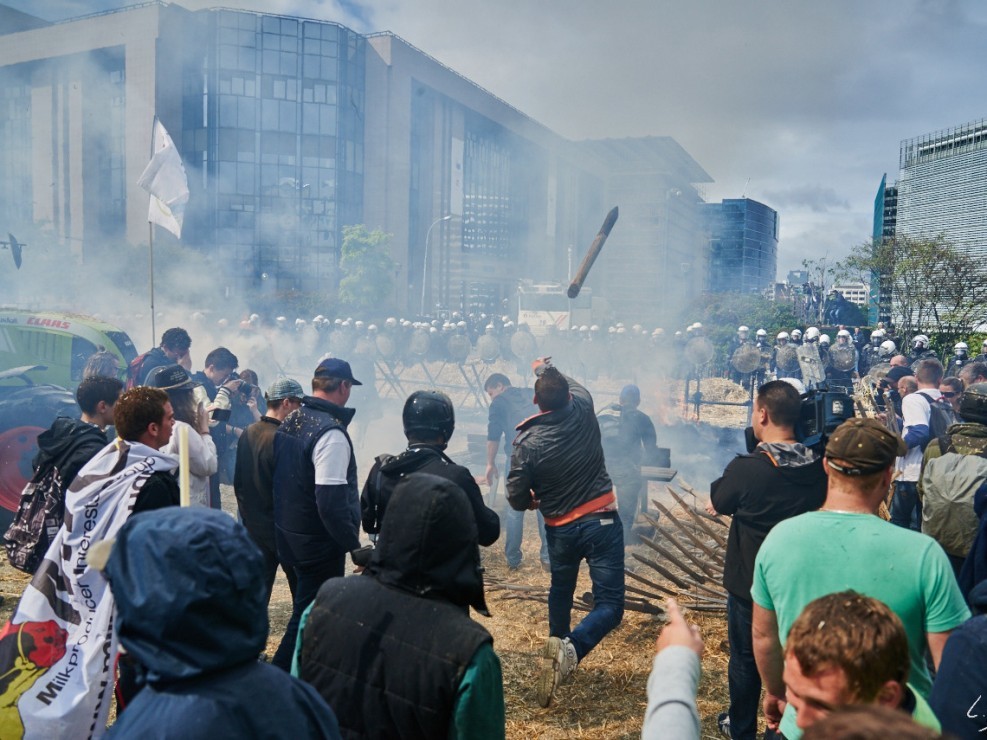 27Manifestation producteur de lait 07-09-15 NIKON D800E A4 24 mm