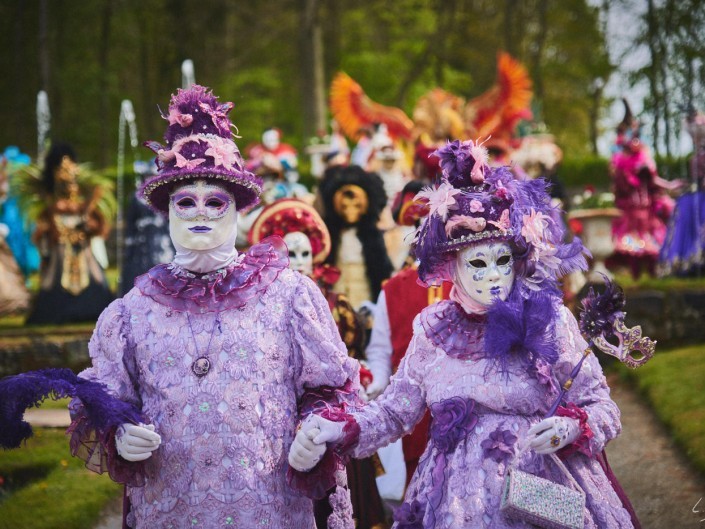 Les costumes de Venie aux jardins d’annevoie 2017 – 120 mm – Les costumes de Venise aux jardins d annevoie 2017 NIKON D800E 120 mm 42130 – avr. 30 2017 – NIKON D800E