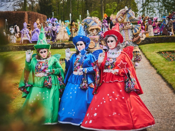 Les costumes de Venie aux jardins d’annevoie 2017 – 52 mm – Les costumes de Venise aux jardins d annevoie 2017 NIKON D800E 52 mm 42137 – avr. 30 2017 – NIKON D800E