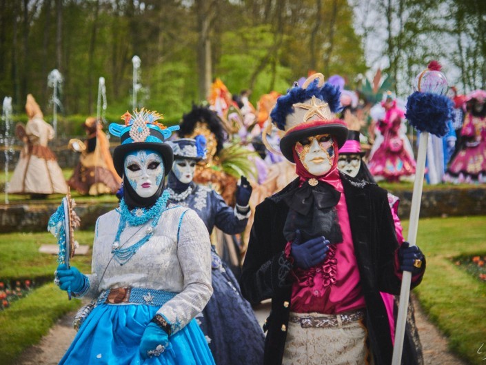 Les costumes de Venie aux jardins d’annevoie 2017 – 92 mm – Les costumes de Venise aux jardins d annevoie 2017 NIKON D800E 92 mm 42110 – avr. 30 2017 – NIKON D800E