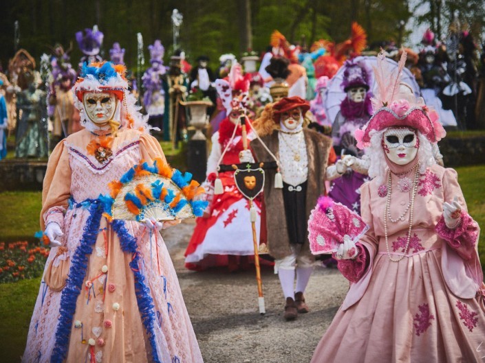 Les costumes de Venie aux jardins d’annevoie 2017 – 92 mm – Les costumes de Venise aux jardins d annevoie 2017 NIKON D800E 92 mm 42162 – avr. 30 2017 – NIKON D800E