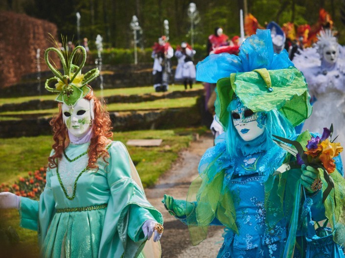 Les costumes de Venie aux jardins d’annevoie 2017 – 95 mm – Les costumes de Venise aux jardins d annevoie 2017 NIKON D800E 95 mm 6.32052 – avr. 30 2017 – NIKON D800E