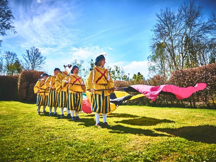 les alfers namurois aux jardins d’annevoie 2017 – 24 mm – Les costumes de Venise aux jardins d annevoie 2017 NIKON D800E 24 mm 42704 – avr. 30 2017 – NIKON D800E