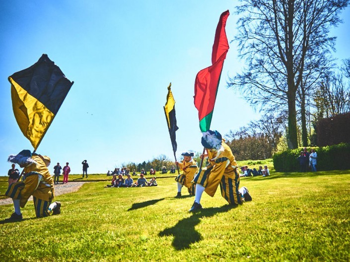 les alfers namurois aux jardins d’annevoie 2017 – 28 mm – Les costumes de Venise aux jardins d annevoie 2017 NIKON D800E 28 mm 43036 – avr. 30 2017 – NIKON D800E