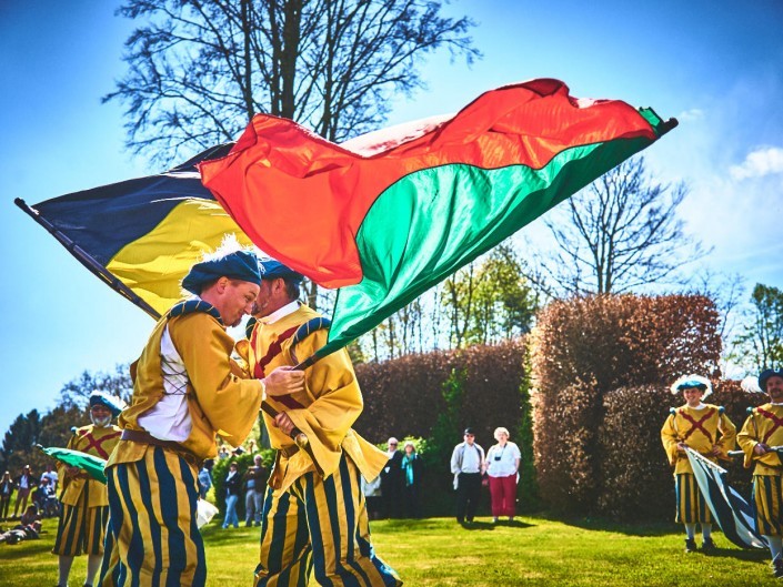 les alfers namurois aux jardins d’annevoie 2017 – 40 mm – Les costumes de Venise aux jardins d annevoie 2017 NIKON D800E 40 mm 42892 – avr. 30 2017 – NIKON D800E