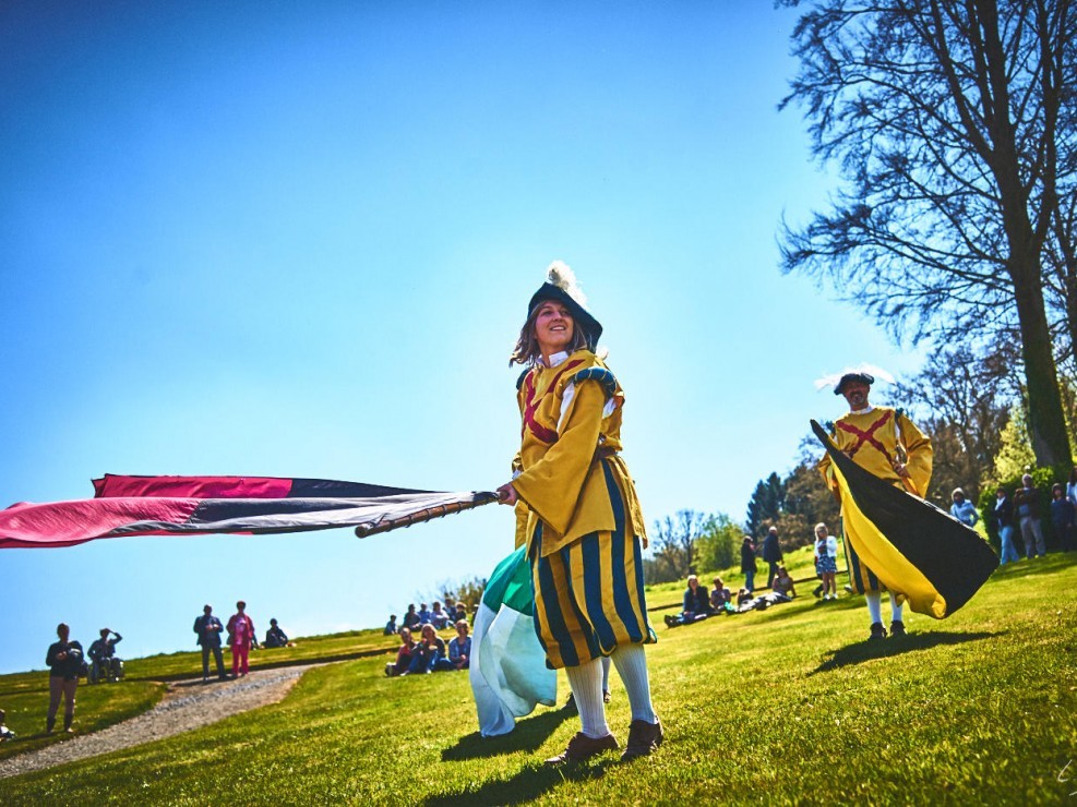 les alfers namurois aux jardins d’annevoie 2017 – 46 mm – Les costumes de Venise aux jardins d annevoie 2017 NIKON D800E 46 mm 42931 – avr. 30 2017 – NIKON D800E