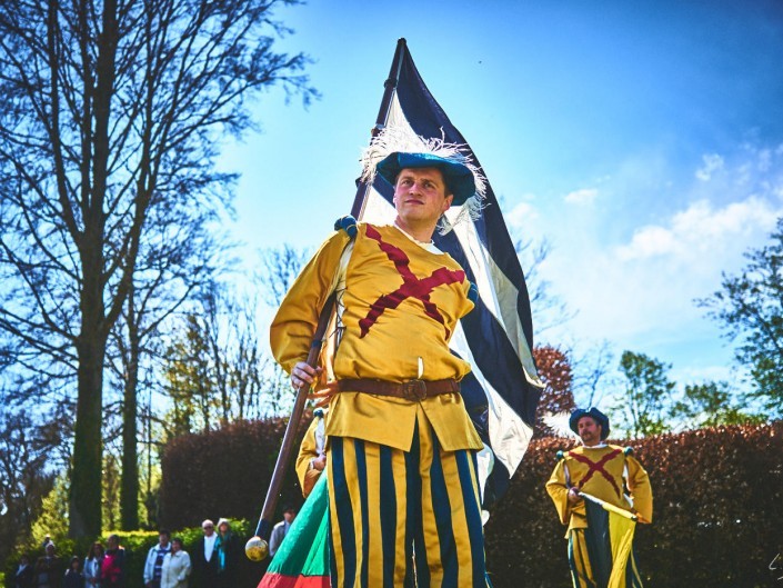 les alfers namurois aux jardins d’annevoie 2017 – 58 mm – Les costumes de Venise aux jardins d annevoie 2017 NIKON D800E 58 mm 42918 – avr. 30 2017 – NIKON D800E